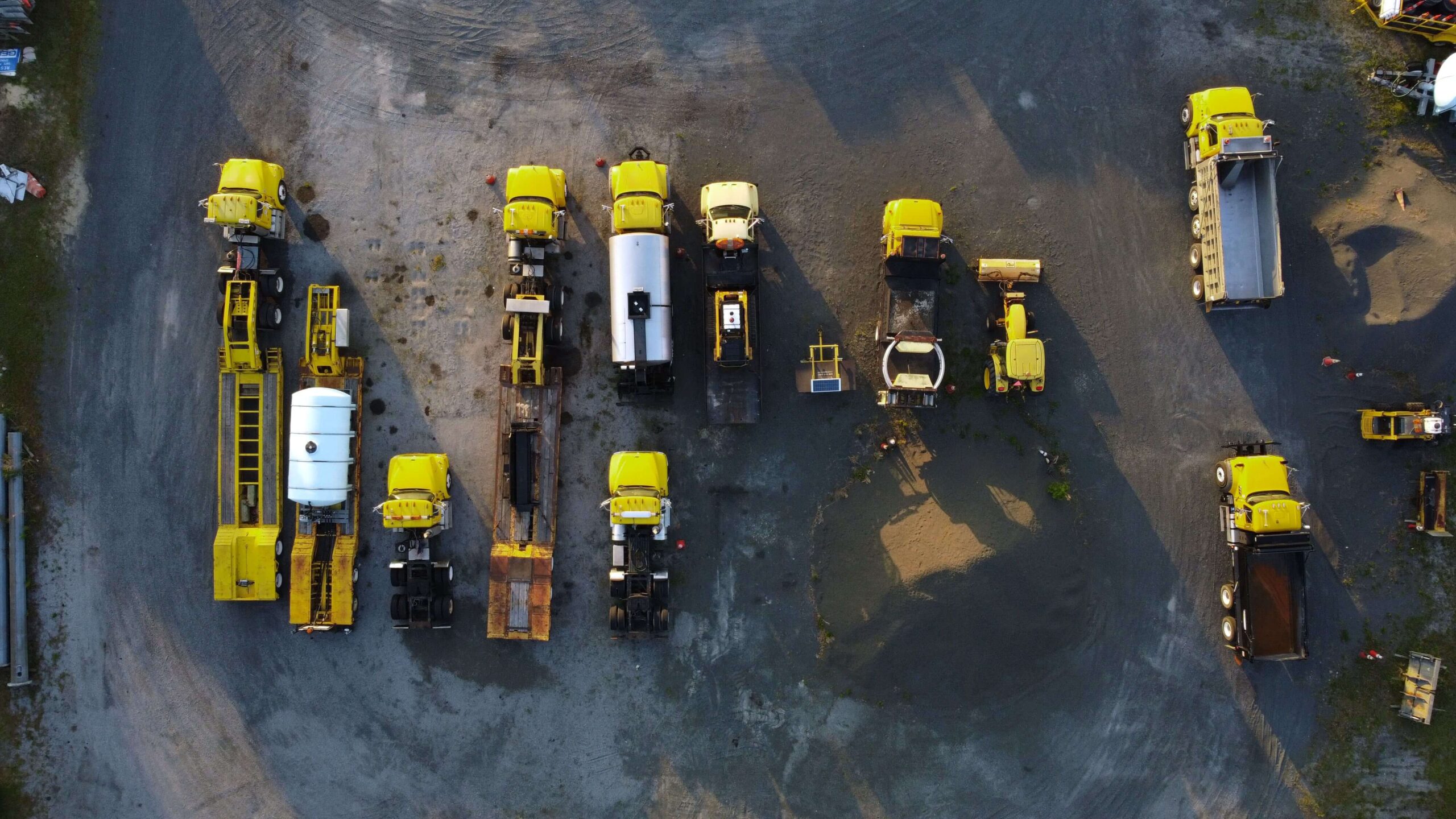 You are currently viewing Equipment Rental Business Plan: Complete Guide to Starting a Profitable Equipment Rental Business